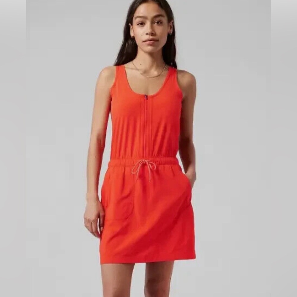 Athleta romper with pockets